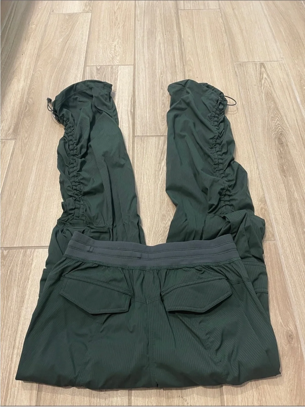 Lululemon Dance Studio Relaxed Fit Mid Rise Cargo Pants Legacy Green Sz XS